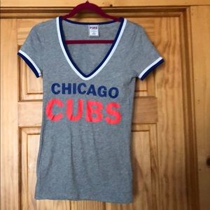“PINK” Chicago Cubs T-shirt!